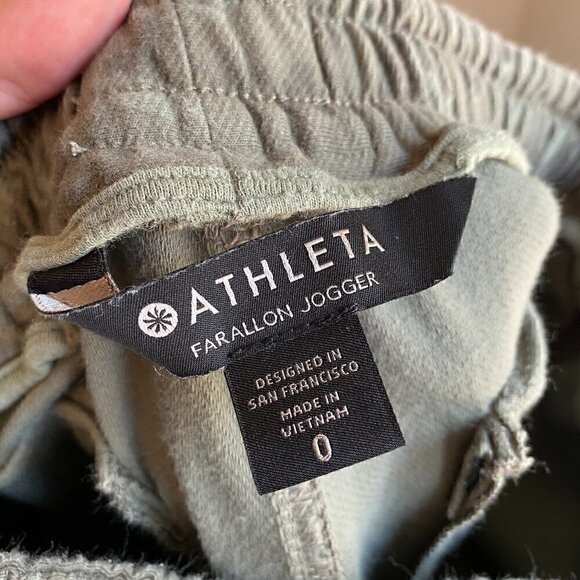 Athleta Farallon Stratum Green Camo Jogger Size 0 - Picture 7 of 9